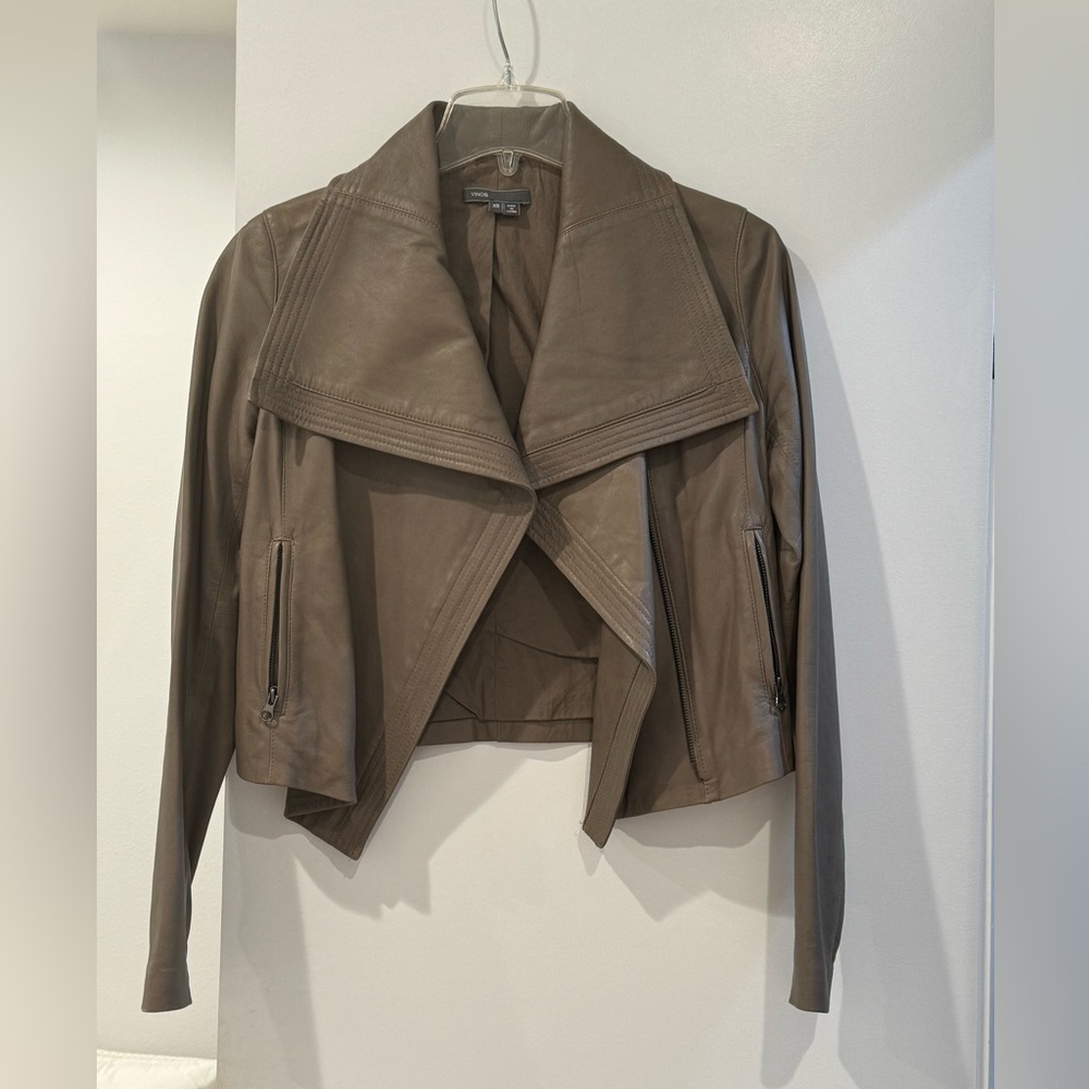 Vince women’s leather zip front jacket